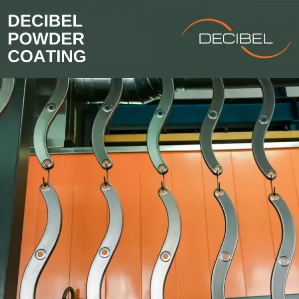 DECIBEL прибави камера за прахово боядисване към производствения си арсенал